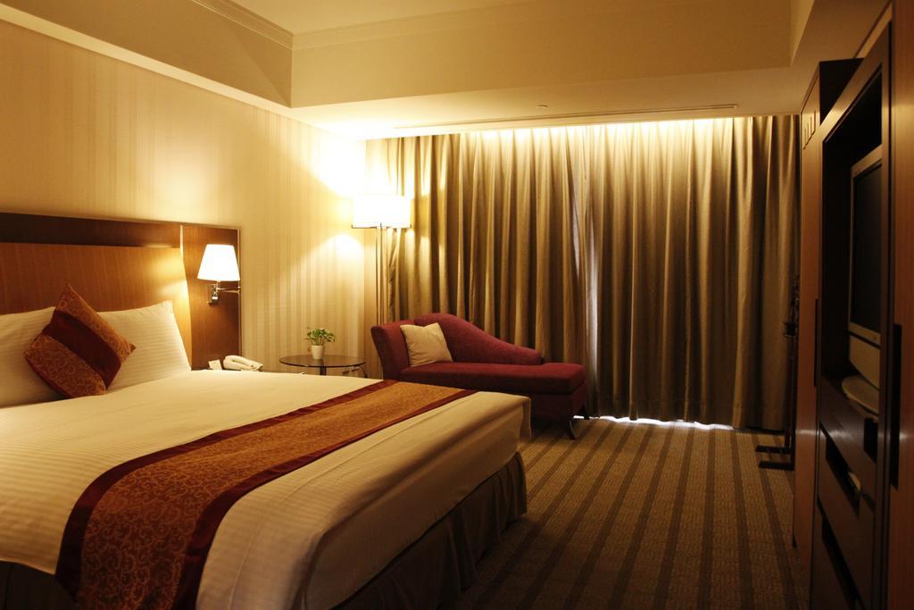 Evergreen Plaza Hotel - Tainan Chambre photo
