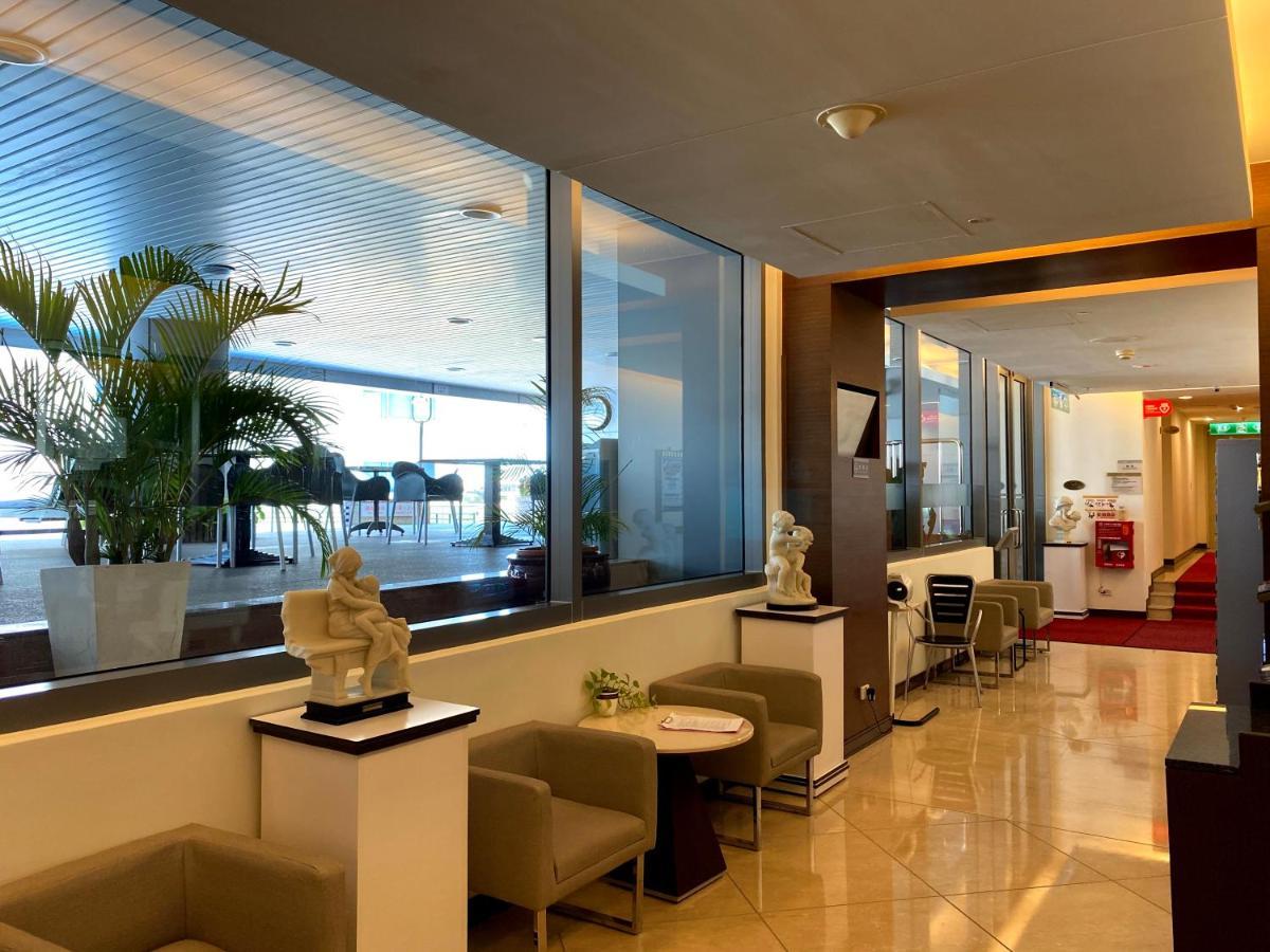 Evergreen Plaza Hotel - Tainan Extérieur photo The lounge at the airport